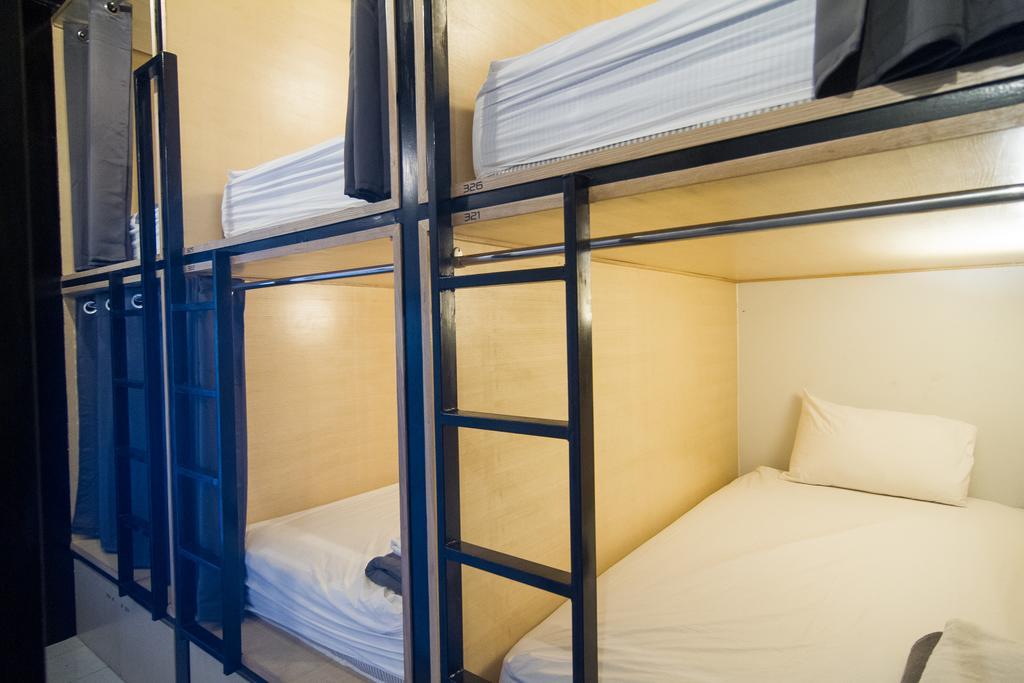 Box Poshtel Phuket Hostel Εξωτερικό φωτογραφία