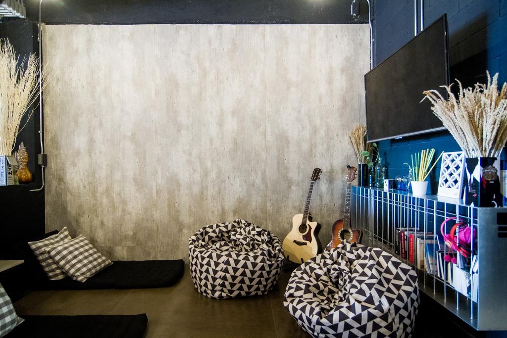 Box Poshtel Phuket Hostel Εξωτερικό φωτογραφία