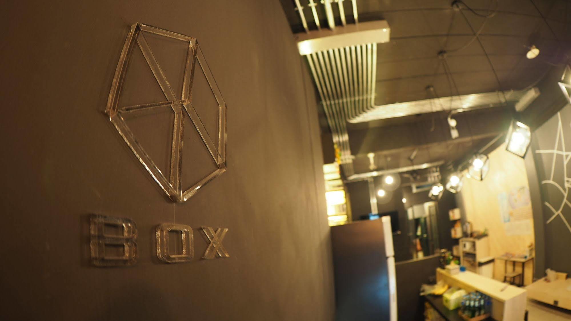 Box Poshtel Phuket Hostel Εξωτερικό φωτογραφία